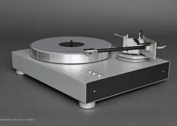 BALLFINGER créé la platine vinyle T 002 B