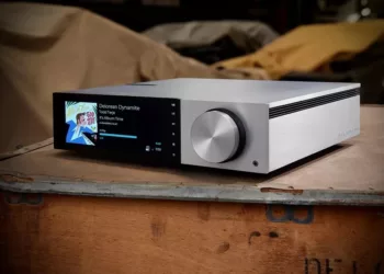 Édition spéciale DeLorean DMC12 pour le « tout-en-un » CAMBRIDGE EVO 150