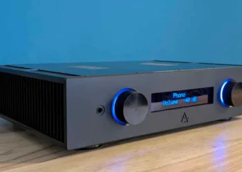 LEEMA Acoustics 100 Series : une même base pour quatre amplificateurs