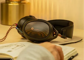 MEZE Audio Liric 2ème génération : l’Art de l’Évolution