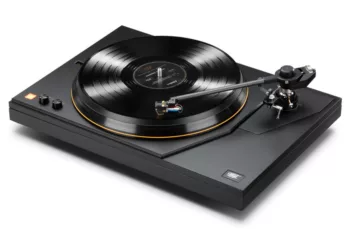 MoFi Electronics vise les sommets avec sa Masterdeck Turntable