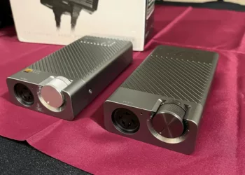 STAX SRM-D10 II : les amplis pour casques électrostatiques de la marque se miniaturisent