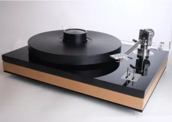 TAKUMI : un nom Japonais, une conception Néerlandaise, deux platines vinyle à la clef