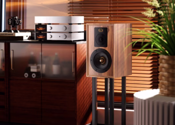 WHARFEDALE recrée Aston en édition limitée, et fabriquée en Angleterre